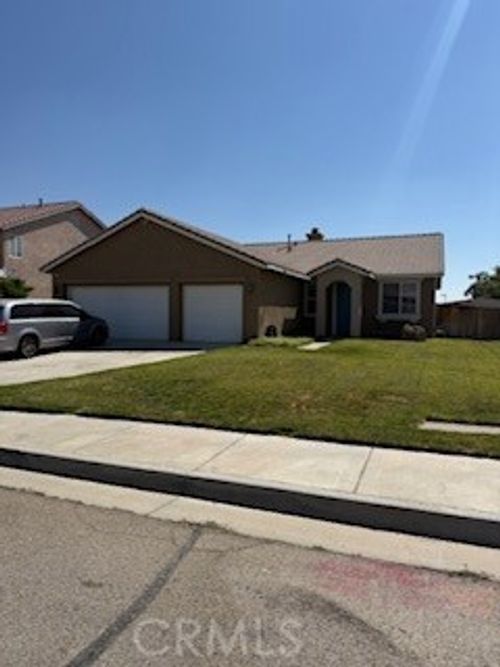8421 Long View Ave, Hesperia, CA, 92344 | Card Image