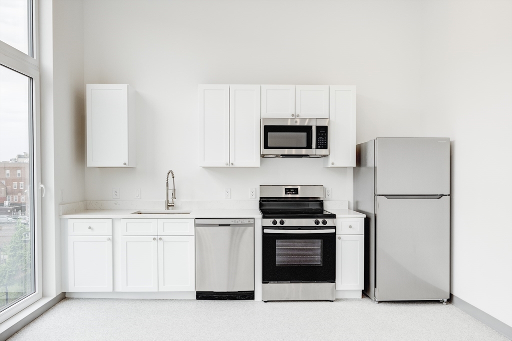 Residential Lease in Lowell 5