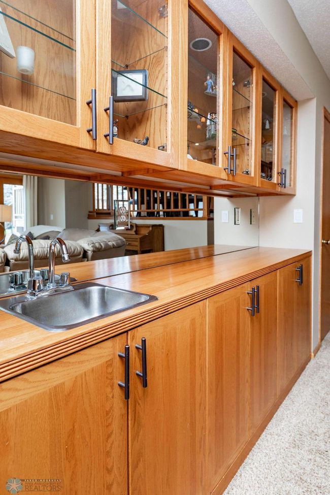 Built in Wet Bar & Display Cabinet | Image 24