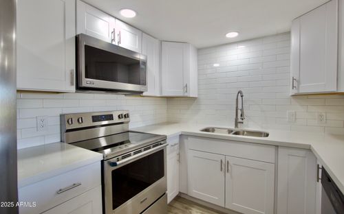 7830 E Park View Dr, Mesa, AZ, 85208-6420 | Card Image