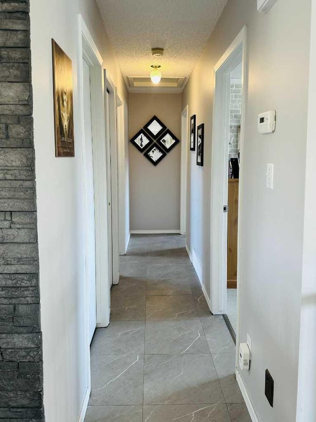 5615 46 Street, House other with 4 bedrooms, 3 bathrooms and 5 parking in Taber AB | Image 14