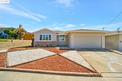 581 Fairway St, Hayward, CA, 94544-7457 | Card Image