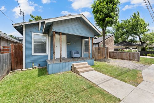 1612 Harris Ct, Dallas, TX, 75223-3329 | Card Image