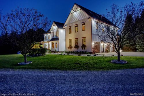 2152 Hunters Park W, Saint Clair, MI, 48079-4015 | Card Image