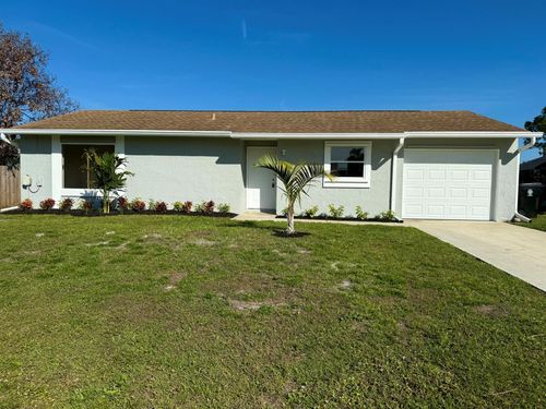 525 Se Sweet Avenue, Port St. Lucie, FL, 34983 | Card Image