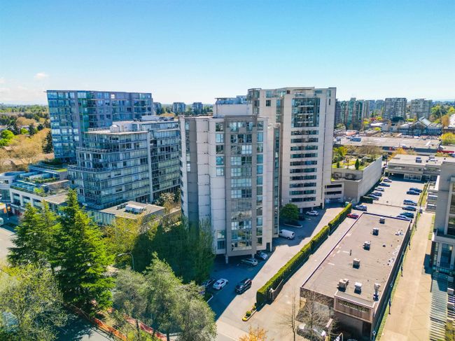 405 - 8246 Lansdowne Road, Condo with 2 bedrooms, 2 bathrooms and 1 parking in Richmond BC | Image 27