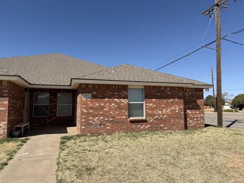 b-533 N Clinton Avenue, Lubbock, TX, 79416 | Card Image