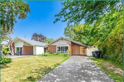 29 Orton Park Road, Scarborough, ON, M1G3G2 | Card Image