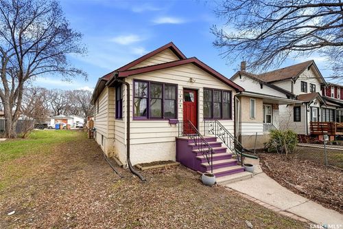 1929 Toronto St, Regina, SK, S4P1M9 | Card Image