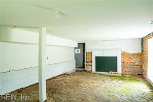 525 Main St, House other with 6 bedrooms, 3 bathrooms and null parking in Mathews VA | Image 44
