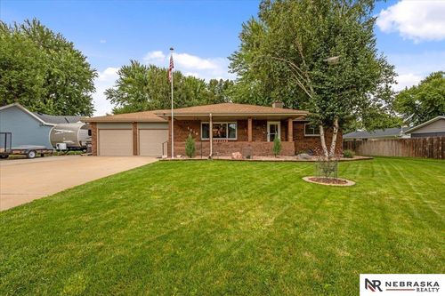 1316 Meadow Ln, York, NE, 68467-1306 | Card Image