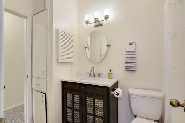 APT-103 - 106 E 30 Th St, Condo with 2 bedrooms, 2 bathrooms and 2 parking in Austin TX | Image 14