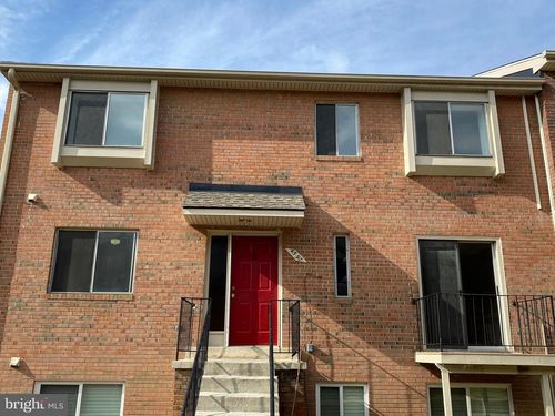 36-4597 Logsdon Dr, Annandale, VA, 22003-3560 | Card Image