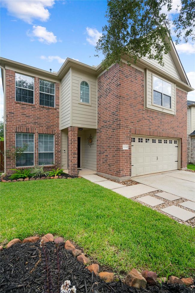 12106 Hawthorne Hill Cir, House other with 3 bedrooms, 3 bathrooms and 2 parking in Humble TX | Image 4
