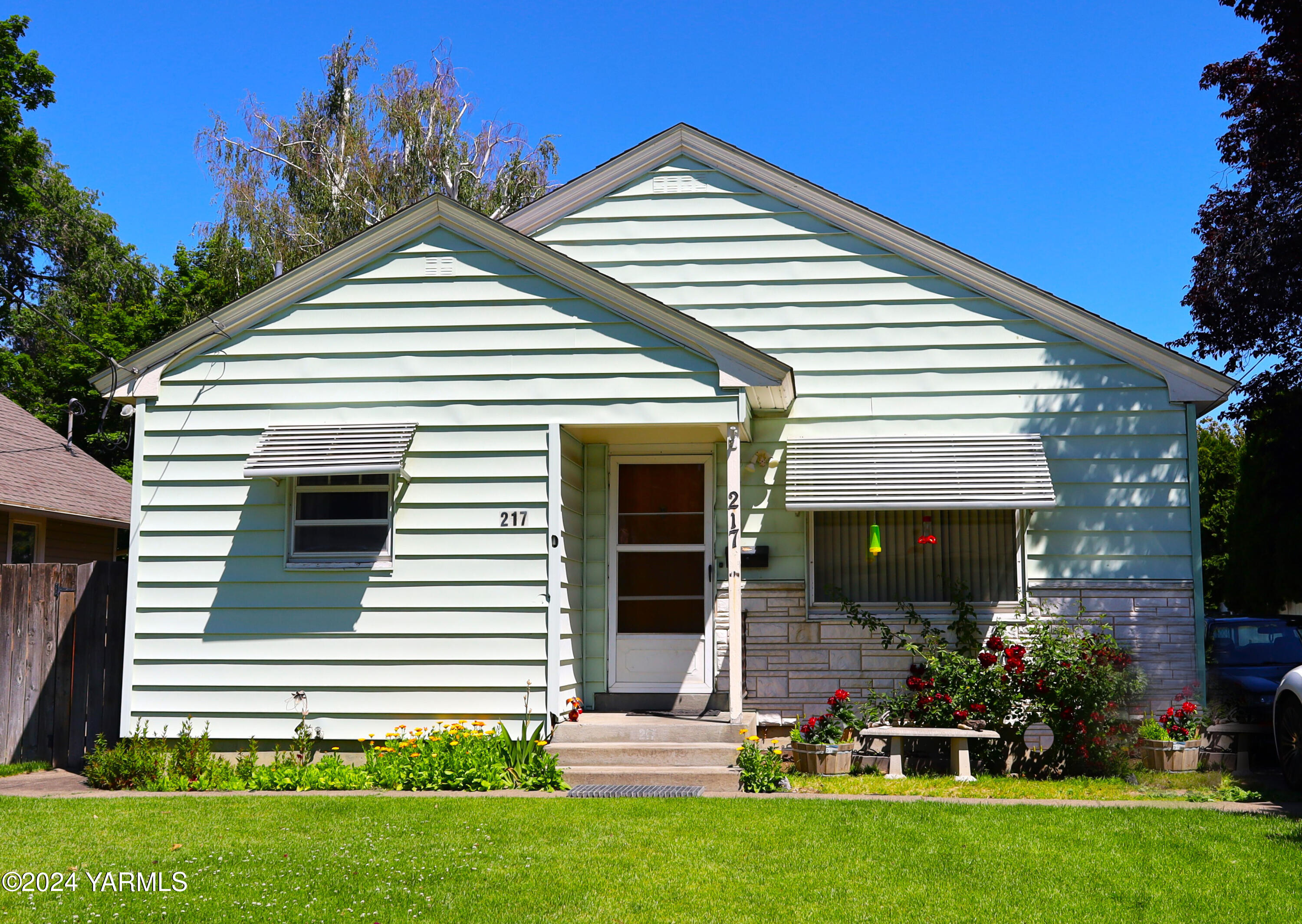 18th Ave, Yakima, WA 98902