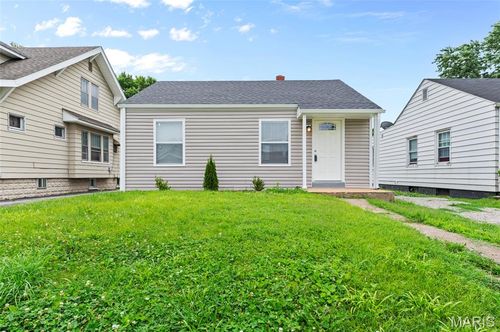 2864 Washington Ave, Granite City, IL, 62040-4909 | Card Image