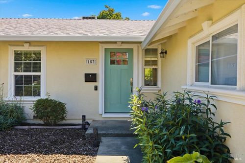 157 Linda Street, Vacaville, CA, 95688 | Card Image