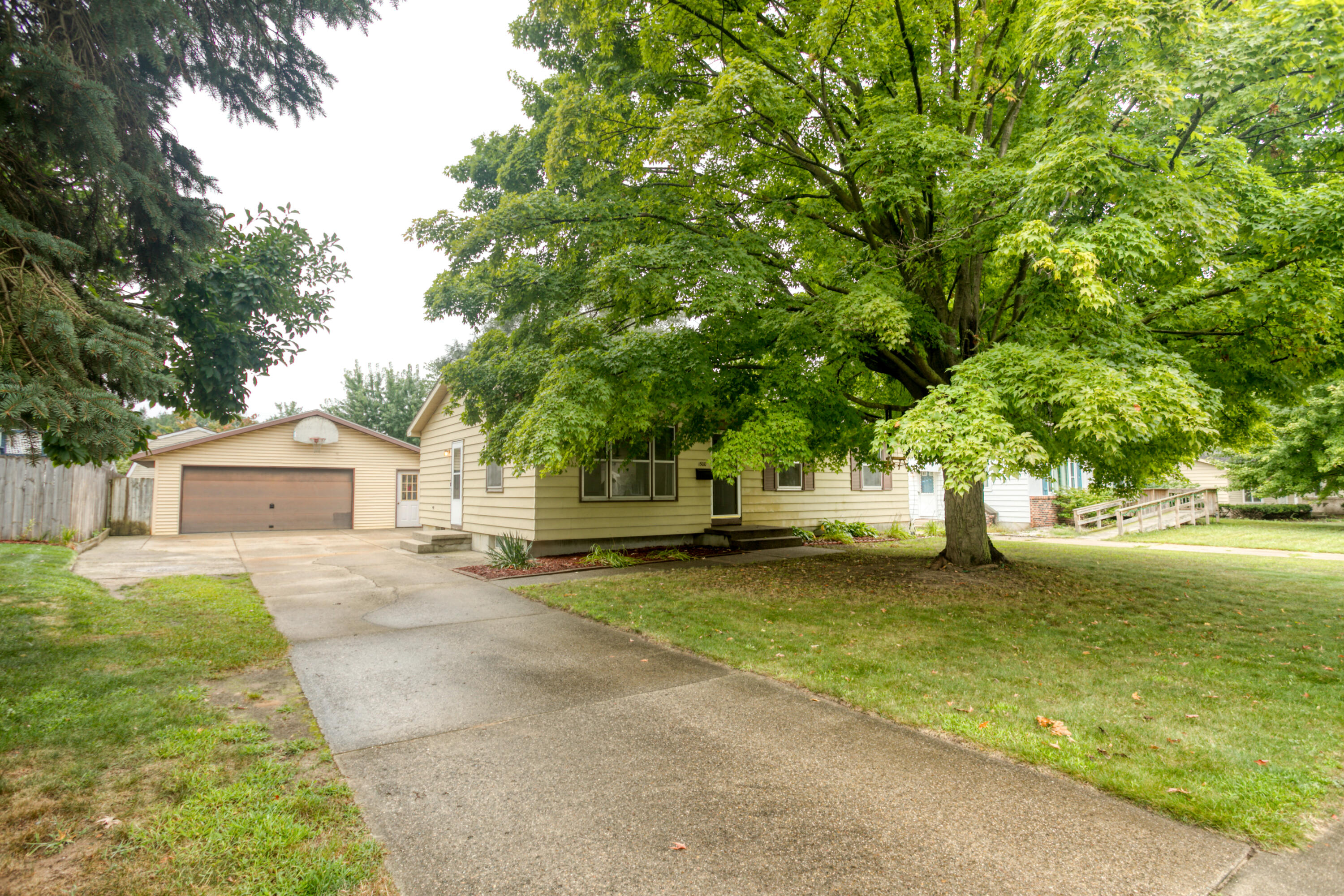 Ariebill St, Wyoming, MI 49509