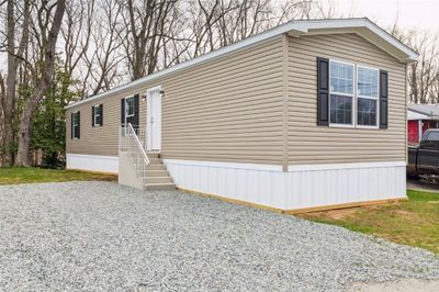 132 Roundtop Circle, House other with 2 bedrooms, 2 bathrooms and 1 parking in East Huntingdon PA | Image 1