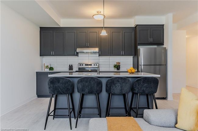 A012 - 142 Foamflower Pl, Townhouse with 2 bedrooms, 3 bathrooms and 1 parking in Waterloo ON | Image 4