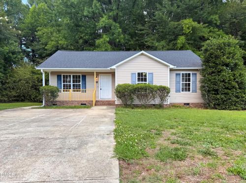 11 N Carolina Avenue, Benson, NC, 27504 | Card Image