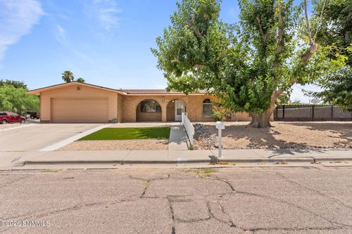 2716 Johnson St, Las Cruces, NM, 88005-1313 | Card Image