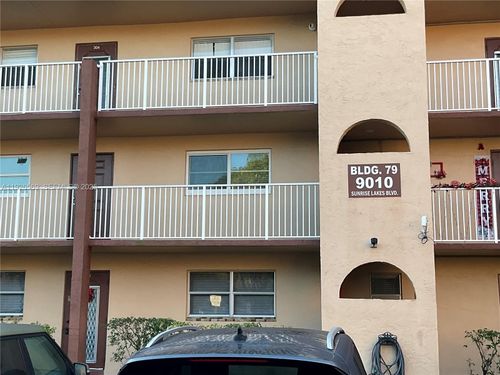304-9010 Sunrise Lakes Blvd, Sunrise, FL, 33322-6074 | Card Image