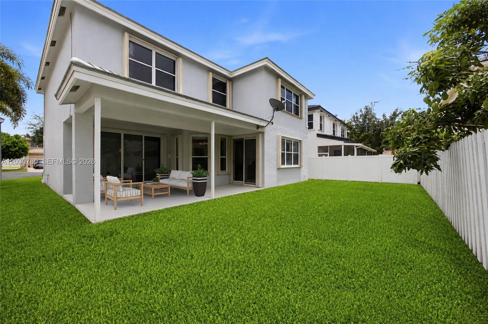 Residential in Miramar 5