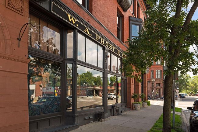 Across the street and down the block from neighborhood favorites. | Image 46