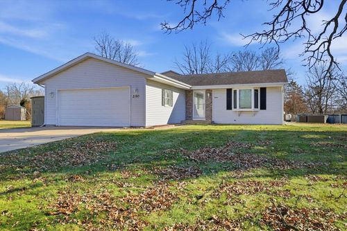2190 North Shore Drive, East Troy, WI, 53120 | Card Image