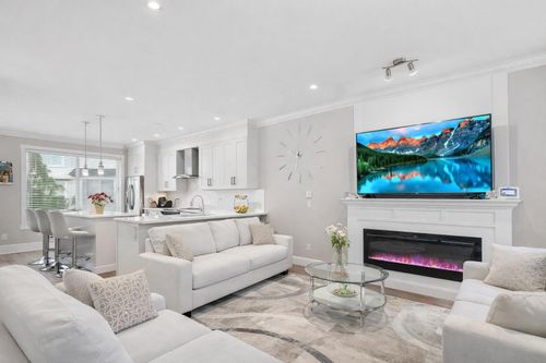 138-13670 62 Ave, Surrey, BC, V3X0H8 | Card Image