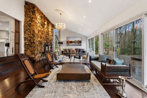 14038 Bayview Ave, Aurora, ON, L4G0L1 | Card Image