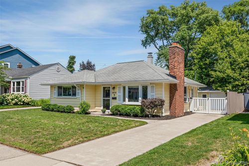 4614 Olivia Ave, Royal Oak, MI, 48073-1608 | Card Image