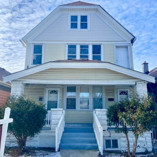 4047 N 19th St, Milwaukee, WI, 53209-6803 | Card Image