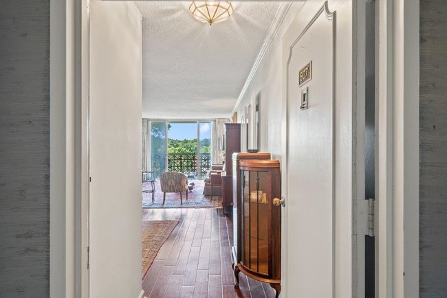 APT-507 - 3080 Walnut Grove Rd, Condo with 2 bedrooms, 2 bathrooms and null parking in Memphis TN | Image 4