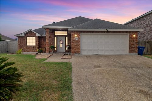 6866 Round Table St, Corpus Christi, TX, 78414-6324 | Card Image