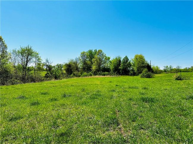 8889 Ne Highway 52, House other with 3 bedrooms, 1 bathrooms and null parking in Windsor MO | Image 49