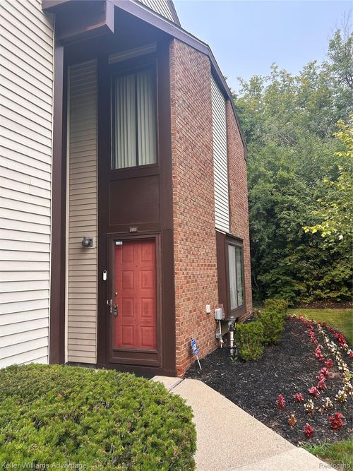 24417 Evergreen Rd, Southfield, MI, 48075-5559 | Card Image