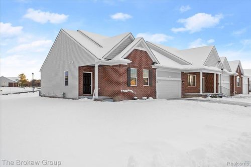 1470 Lincoln St, Lapeer, MI, 48446-1292 | Card Image