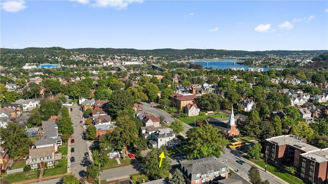 396 4 Th St, House other with 5 bedrooms, 3 bathrooms and 6 parking in Beaver PA | Image 42