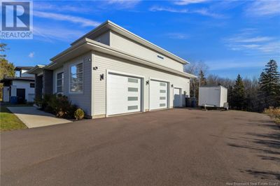 976 Bourque Rd, House other with 3 bedrooms, 4 bathrooms and null parking in Dieppe NB | Image 2