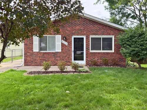8468 Beatrice, Westland, MI, 48185-1894 | Card Image