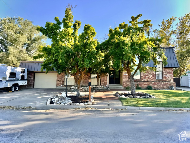 4750 , Roy, UT 84067