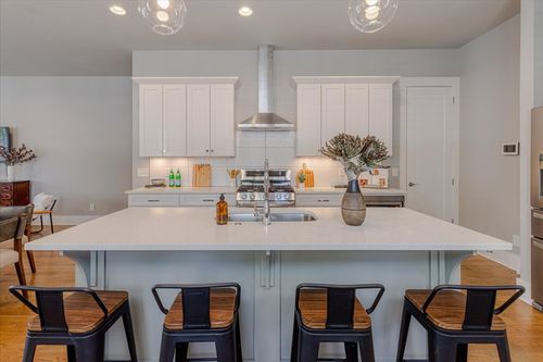 130A Rains Ave, Nashville, TN, 37203 | Card Image