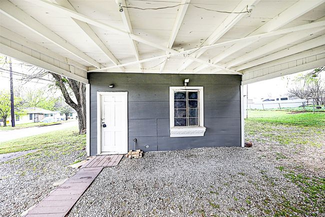 304 Rock Hill Rd, House other with 2 bedrooms, 1 bathrooms and null parking in Bowie TX | Image 28