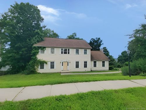 7 Fawn Meadow Dr, Naugatuck, CT, 06770-3577 | Card Image
