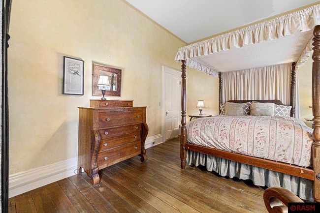 104 N 8 Th St, House other with 4 bedrooms, 5 bathrooms and null parking in Henderson MN | Image 28