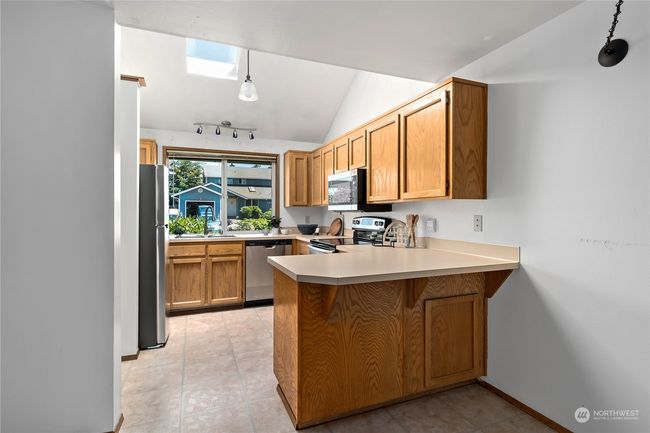 2 - 187 Ne Nunan Loop, Townhouse with 3 bedrooms, 2 bathrooms and null parking in Oak Harbor WA | Image 10