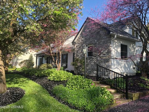 20 Meadowbrook Dr, Selinsgrove, PA, 17870-9113 | Card Image