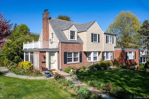 35 Gordon Pl, Scarsdale, NY, 10583-1938 | Card Image